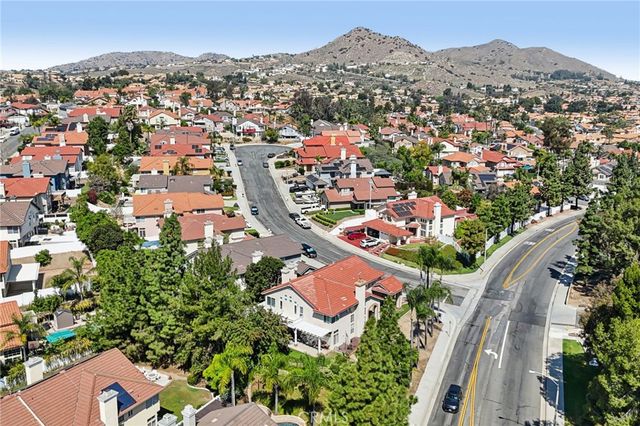 420 Somerset Cir, Corona, CA 92879