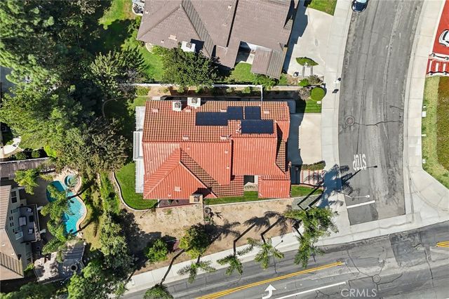 420 Somerset Cir, Corona, CA 92879