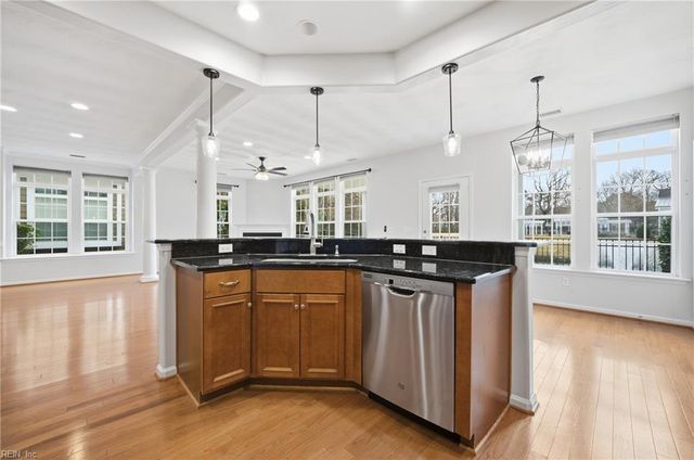 5453 Paperwhite LN, Virginia Beach, VA 23455