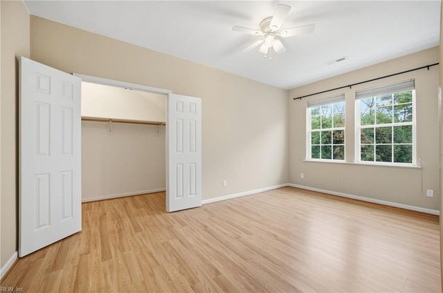 5453 Paperwhite LN, Virginia Beach, VA 23455