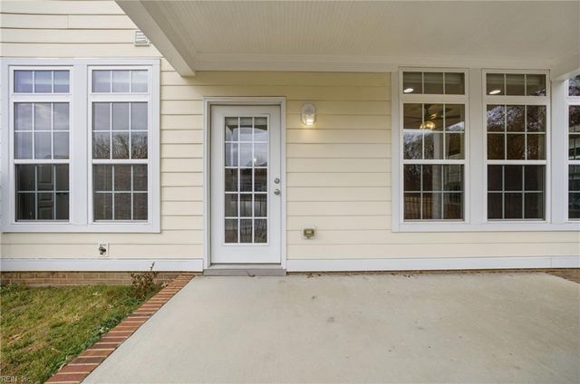 5453 Paperwhite LN, Virginia Beach, VA 23455