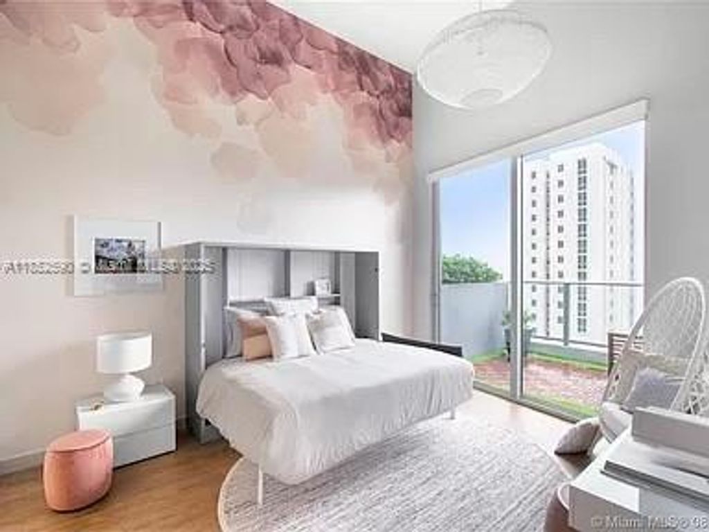 1010 SW 2nd Ave 504, Miami, FL 33130
