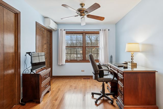 6487 Bannister Court, Lisle, IL 60532