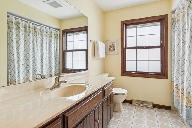 6487 Bannister Court, Lisle, IL 60532