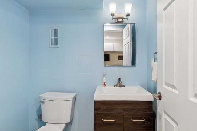 6487 Bannister Court, Lisle, IL 60532