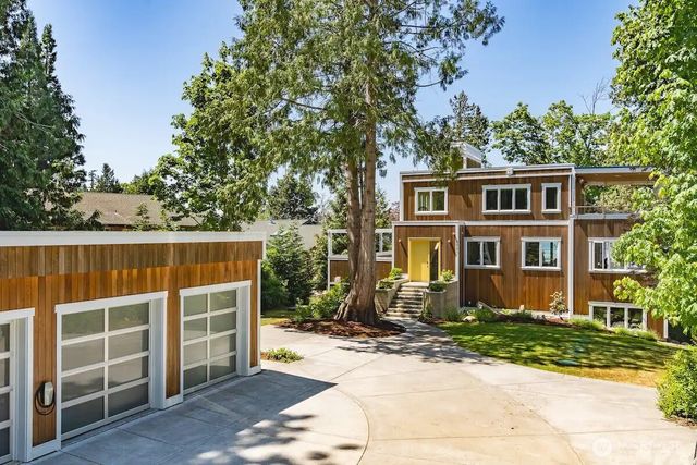 8823 Oertel Drive, Blaine, WA 98230
