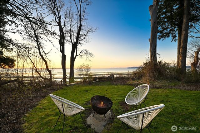 8823 Oertel Drive, Blaine, WA 98230