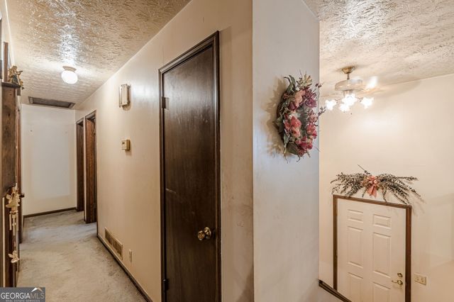 1767 Little Fawn Trail NW, Conyers, GA 30012