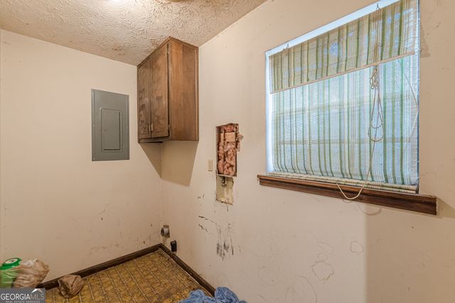 1767 Little Fawn Trail NW, Conyers, GA 30012