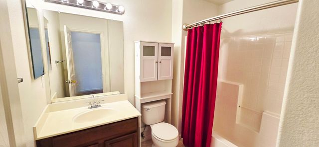 2485 Gooseberry Cir, West Sacramento, CA 95691