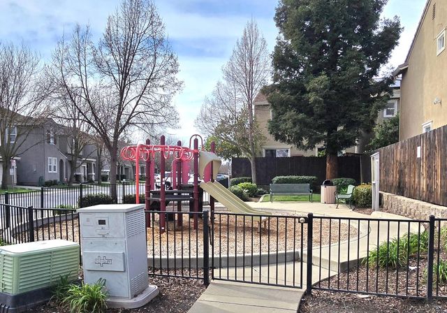 2485 Gooseberry Cir, West Sacramento, CA 95691