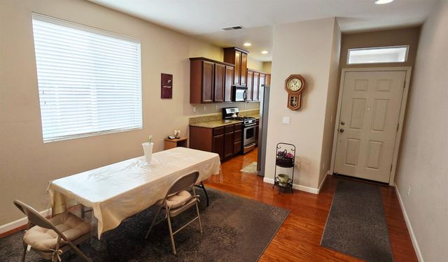 2485 Gooseberry Cir, West Sacramento, CA 95691