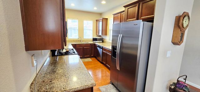 2485 Gooseberry Cir, West Sacramento, CA 95691