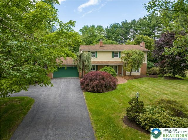 2516 Rachael Lane, South Whitehall Twp, PA 18069