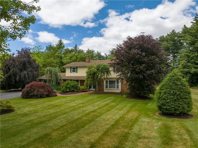 2516 Rachael Lane, South Whitehall Twp, PA 18069