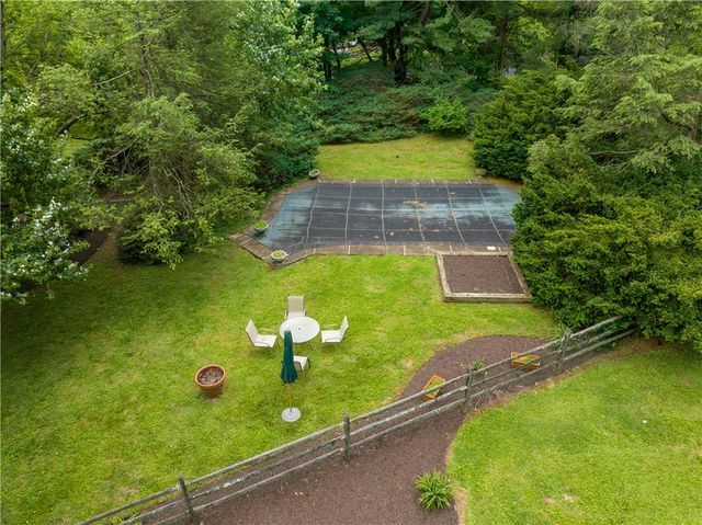 2516 Rachael Lane, South Whitehall Twp, PA 18069