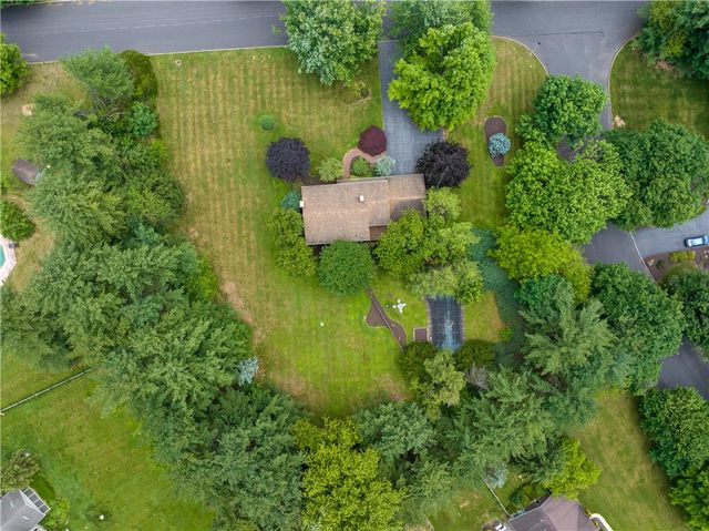 2516 Rachael Lane, South Whitehall Twp, PA 18069