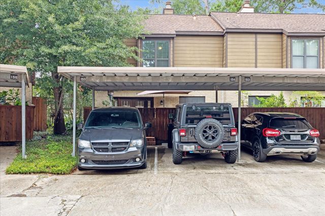 11711 Memorial Drive 395, Houston, TX 77024