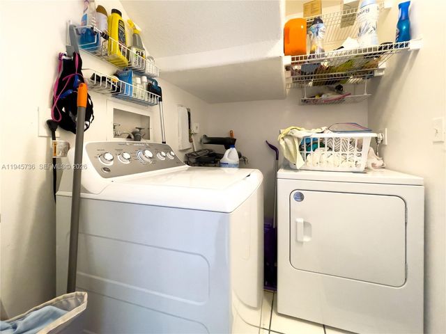 931 Opal Ter, Weston, FL 33326