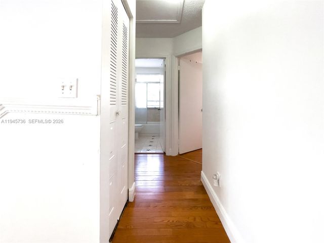 931 Opal Ter, Weston, FL 33326