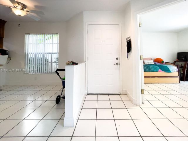 931 Opal Ter, Weston, FL 33326