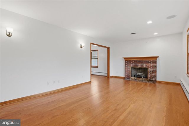 12421 NESBITT AVE, Clear Spring, MD 21722