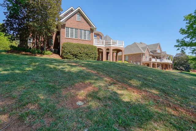 234 N Lake Emory Drive, Inman, SC 29349
