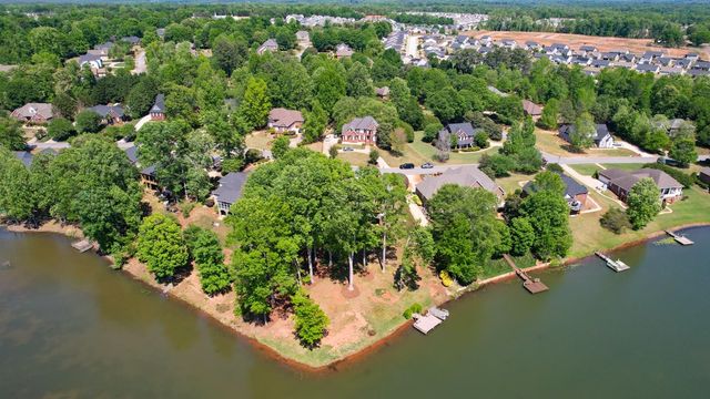 234 N Lake Emory Drive, Inman, SC 29349