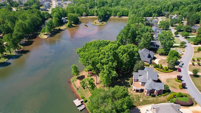 234 N Lake Emory Drive, Inman, SC 29349