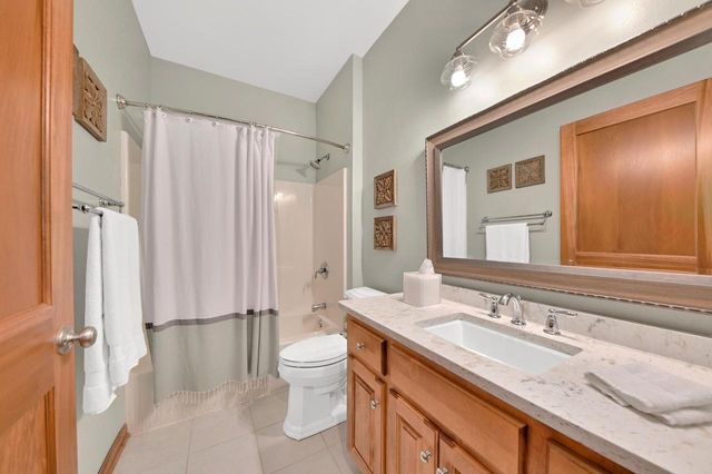 732 River Reserve DRIVE, Hartland, WI 53029