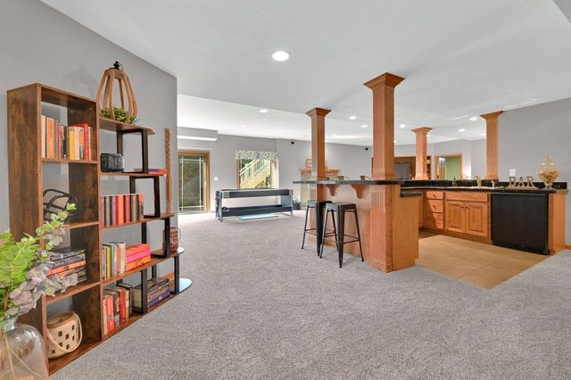 732 River Reserve DRIVE, Hartland, WI 53029