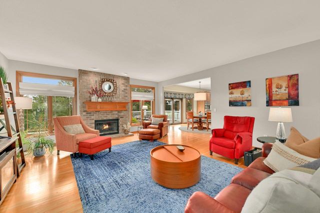 732 River Reserve DRIVE, Hartland, WI 53029