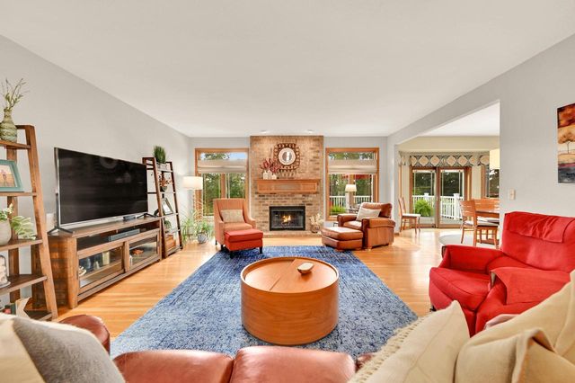 732 River Reserve DRIVE, Hartland, WI 53029