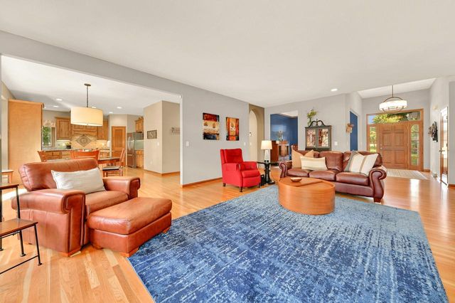 732 River Reserve DRIVE, Hartland, WI 53029