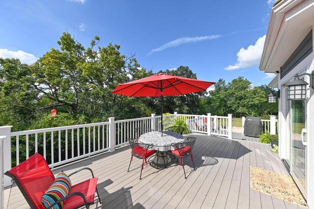 732 River Reserve DRIVE, Hartland, WI 53029