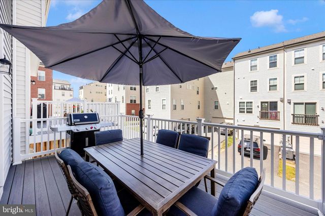 22557 MERGANSER ST, Clarksburg, MD 20871