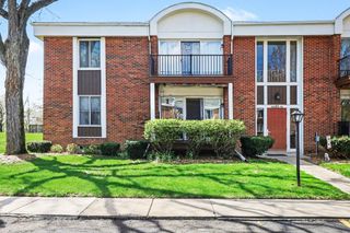 29502 Bobrich Street 23, Livonia City, MI 48152