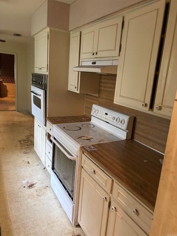 10004 Kane Drive, Little Rock, AR 72205