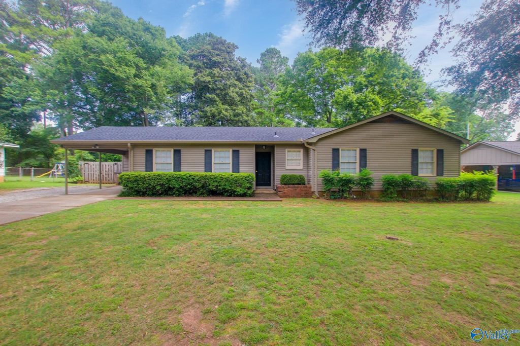 2214 Magnolia Street SE, Decatur, AL 35601