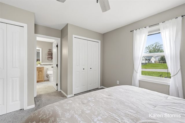 6626 Crownpointe Drive, Byron Center, MI 49315