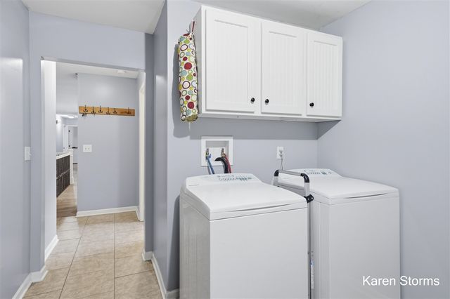 6626 Crownpointe Drive, Byron Center, MI 49315