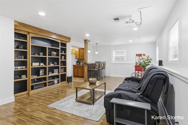 6626 Crownpointe Drive, Byron Center, MI 49315