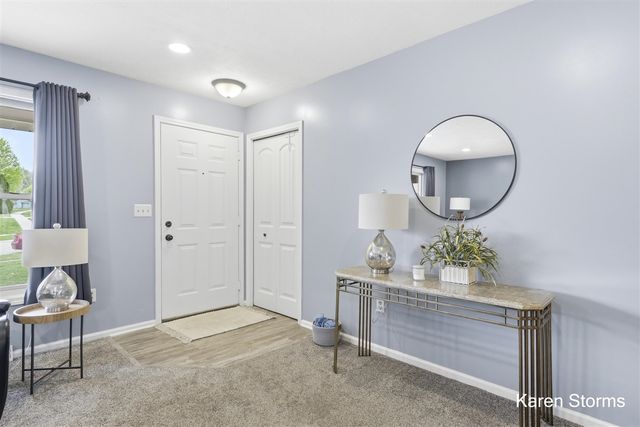 6626 Crownpointe Drive, Byron Center, MI 49315