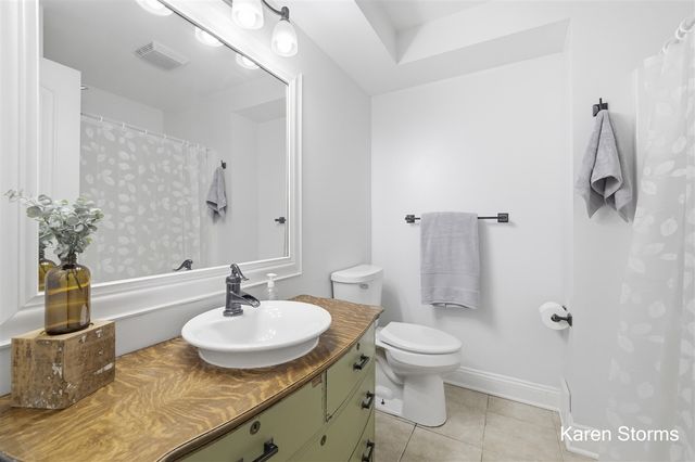 6626 Crownpointe Drive, Byron Center, MI 49315