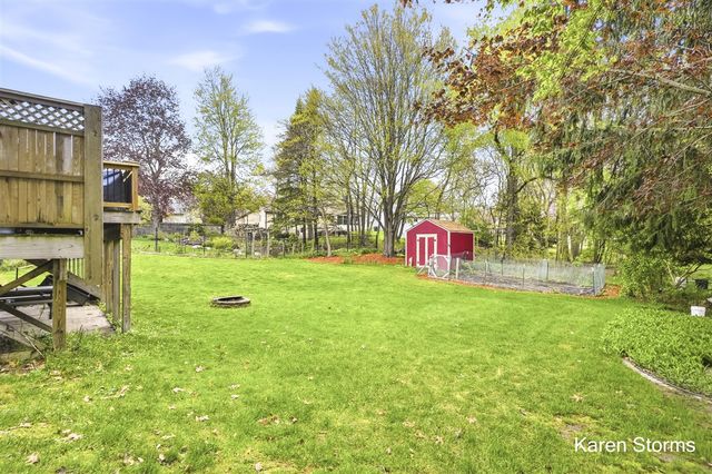 6626 Crownpointe Drive, Byron Center, MI 49315
