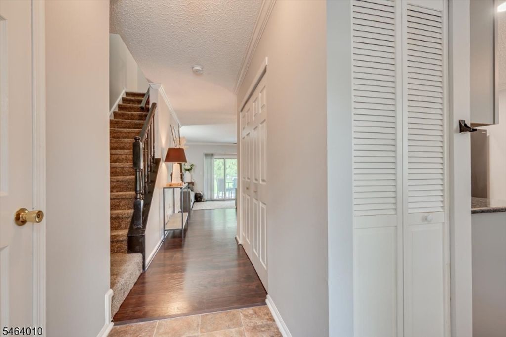 26 Townsend Ct 26, Franklin Twp., NJ 08823 — photo 2