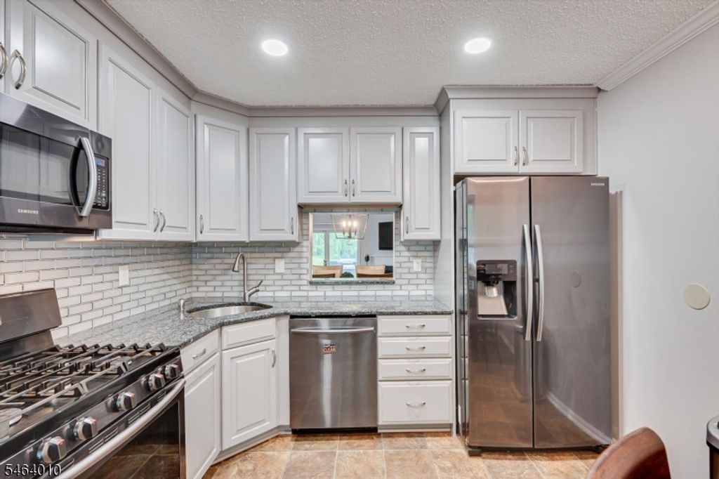 26 Townsend Ct 26, Franklin Twp., NJ 08823 — photo 4