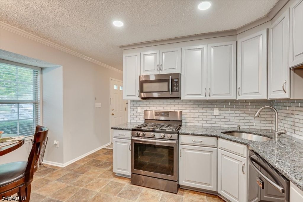 26 Townsend Ct 26, Franklin Twp., NJ 08823 — photo 5