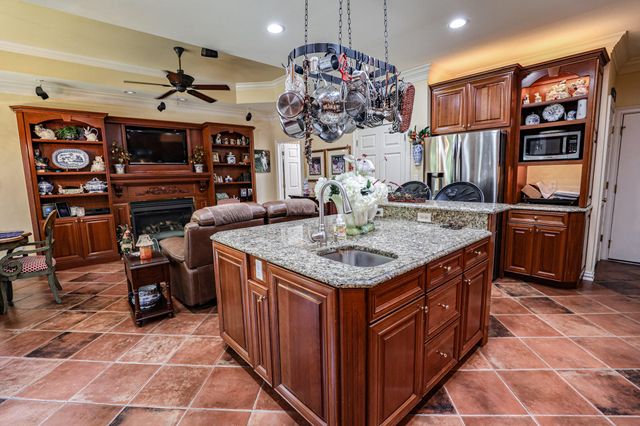 20 Timber Ridge Dr Drive, Paducah, KY 42001