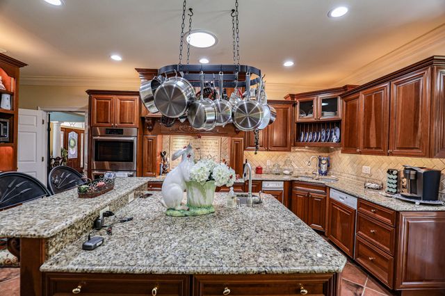 20 Timber Ridge Dr Drive, Paducah, KY 42001